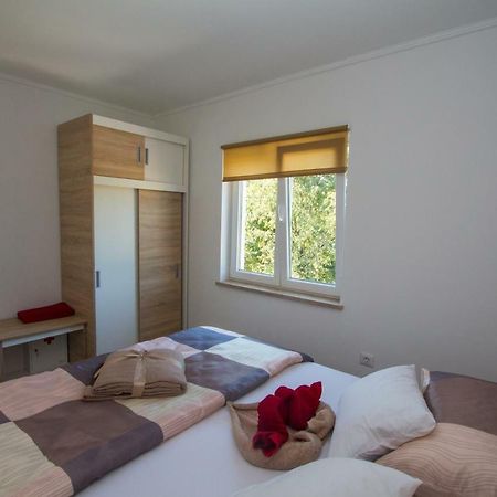Apartment Krista Tinjan מראה חיצוני תמונה
